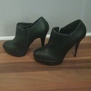 EUC Madden Girl Black booties